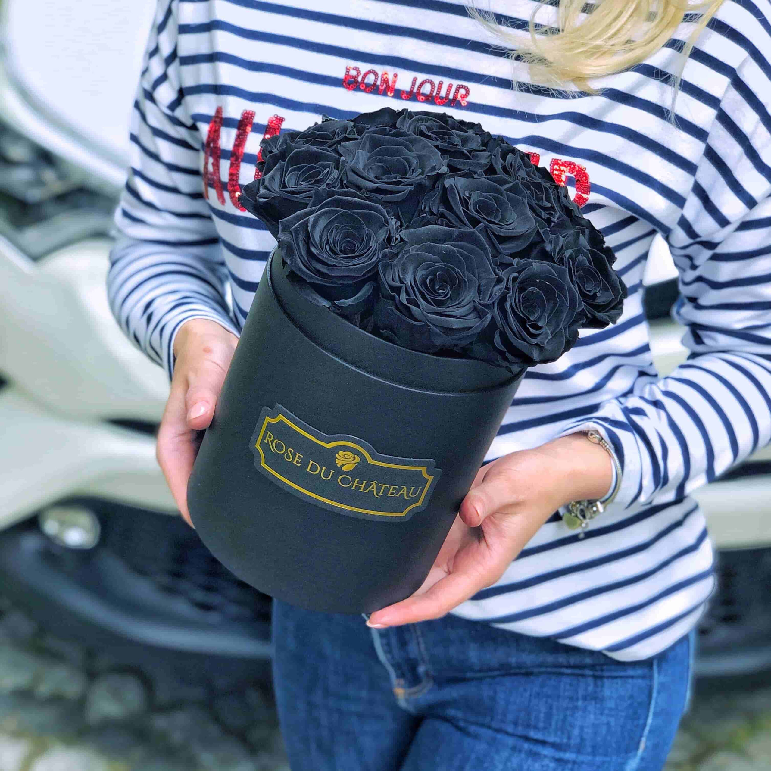 Bukiet Czarnych Róż Wiecznych Bouquet w Czarnym Flower Boxie Bukiet Czarnych Róż Wiecznych Bouquet w Czarnym Flower Boxie - obrazek 2